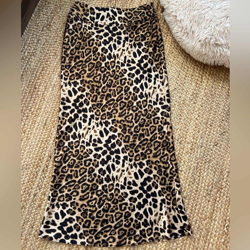 Cheetah print midi skirt